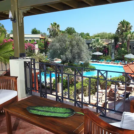Zeytinada Hotel 4*
