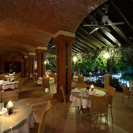 Zeytinada Hotel Torba