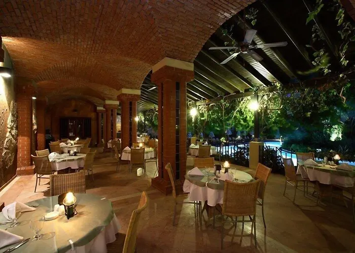 Zeytinada Hotel Torba