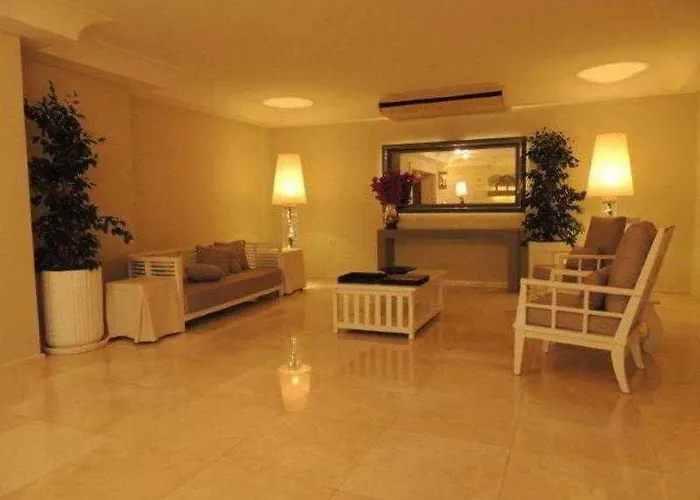 Zeytinada Hotel Torba