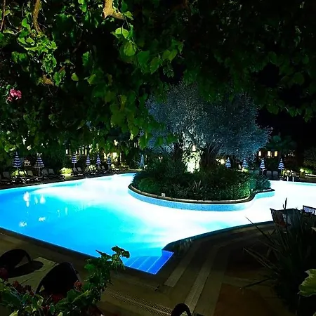Zeytinada 4*