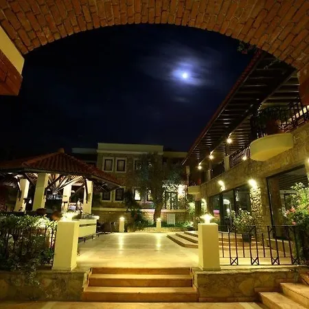 Zeytinada Hotel
