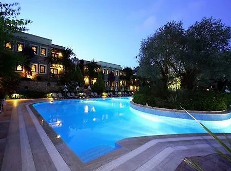 Zeytinada Hotel