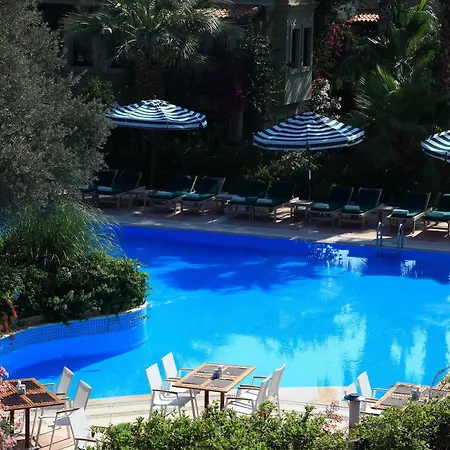 Zeytinada Hotel 4*