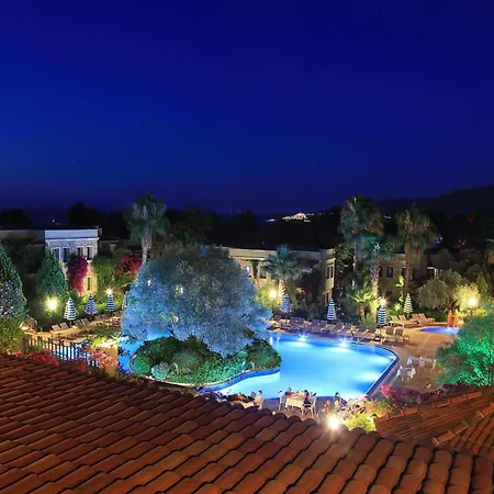 Hotel Zeytinada 4*